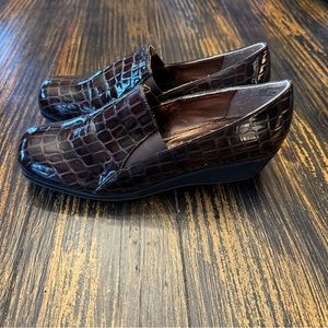 Lalla Dark Brown Casual Shoes - Women's Size 7 1/2 W